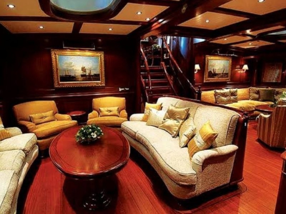 4 Ways to Spruce Up Your Private Boat